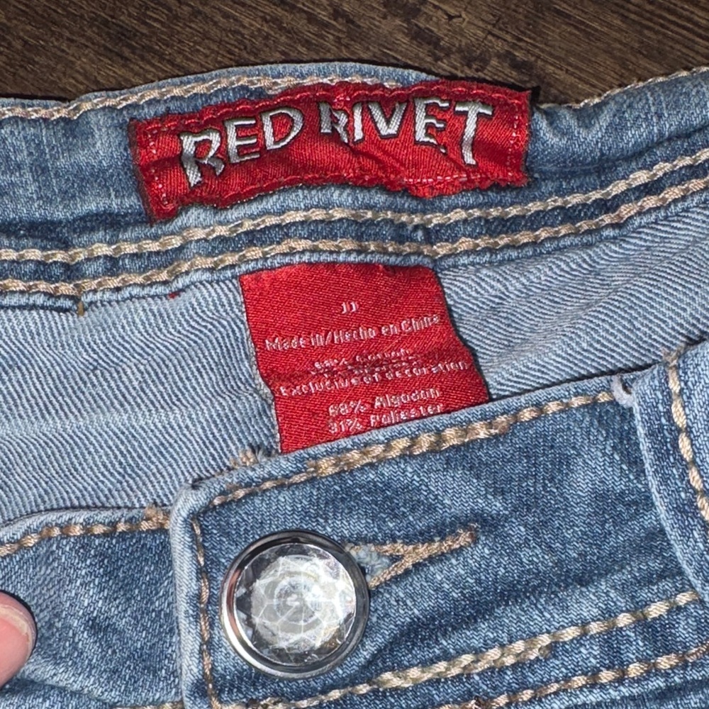 Red Rivet Light Blue Denim Shorts - Picture 7 of 7